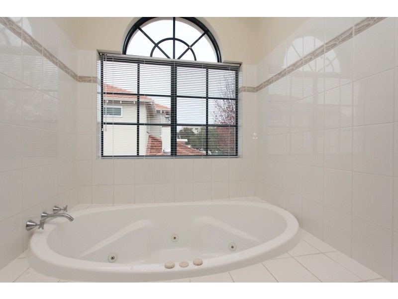 18 Joseph Street, West Leederville WA 6007