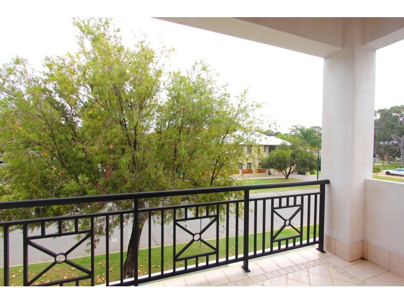 18 Joseph Street, West Leederville WA 6007