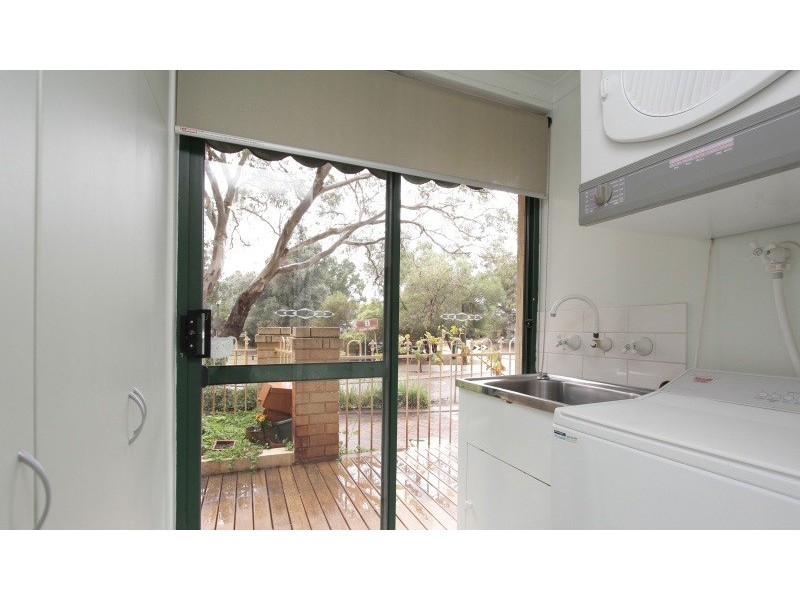 4/2 Johnson Road, Maylands WA 6051