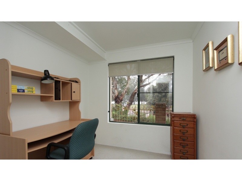 4/2 Johnson Road, Maylands WA 6051