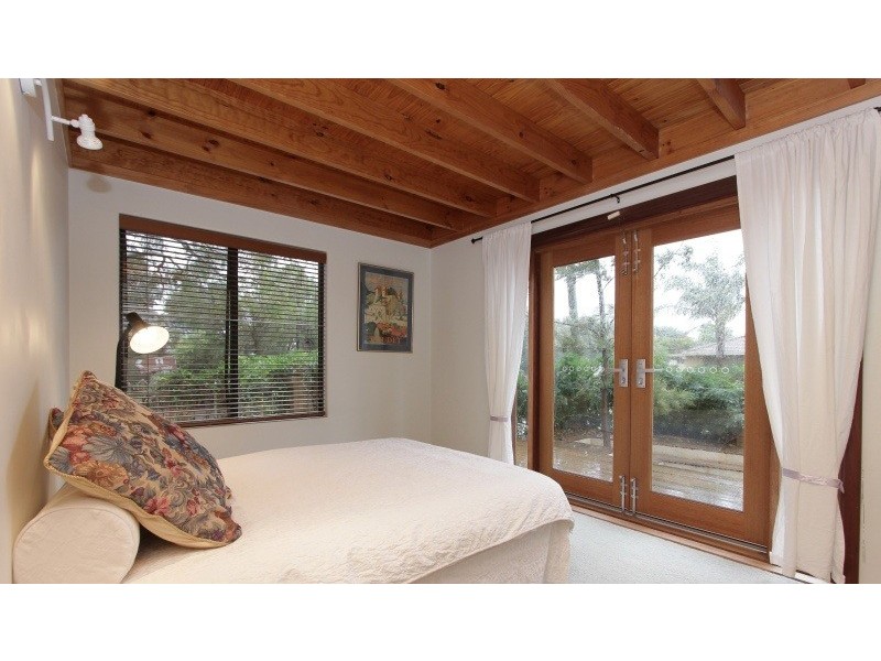 4/2 Johnson Road, Maylands WA 6051