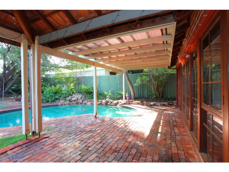 28 Fourth Avenue, Kensington WA 6151