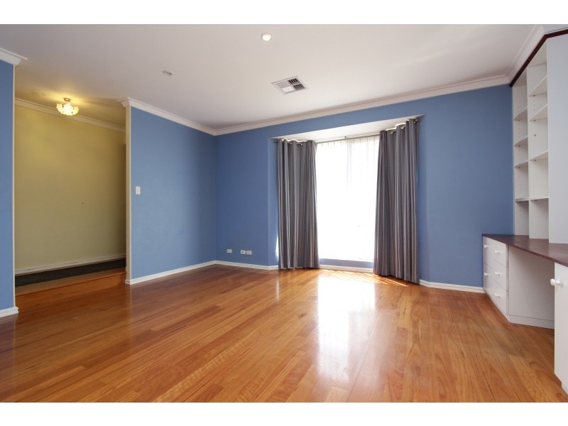 7 Athenian Close, Padbury WA 6025