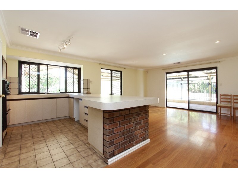 7 Athenian Close, Padbury WA 6025