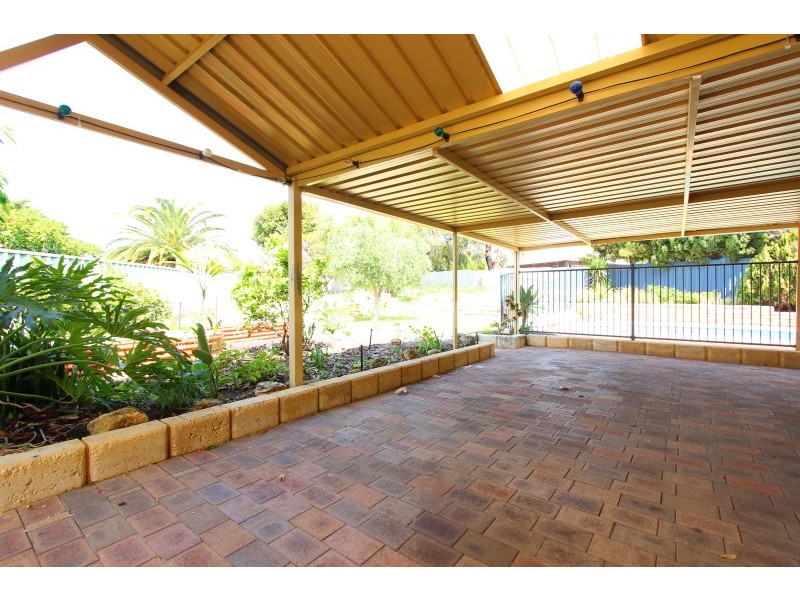 7 Athenian Close, Padbury WA 6025