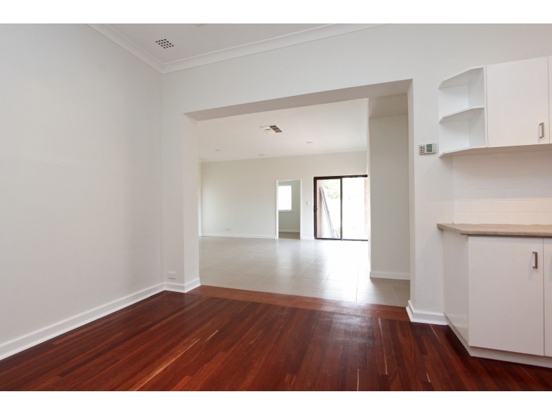 24 Wyndam Street, St James WA 6102