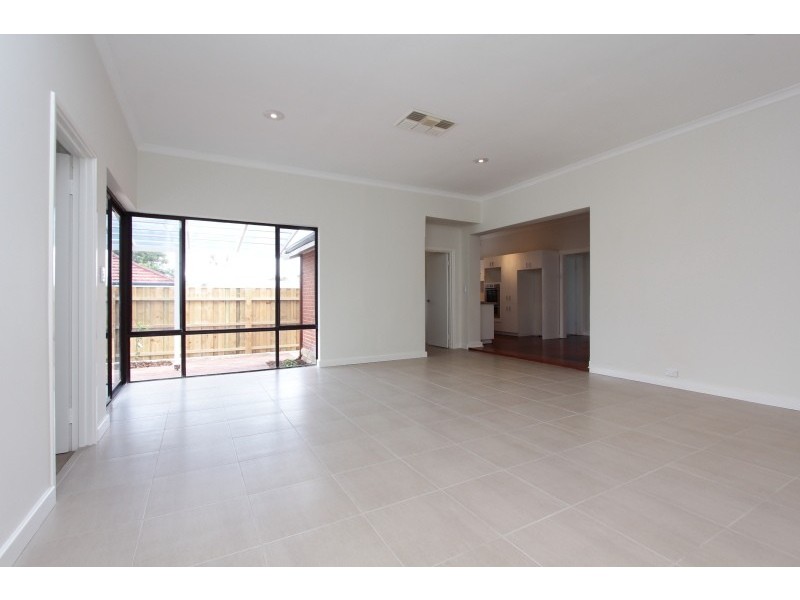 24 Wyndam Street, St James WA 6102