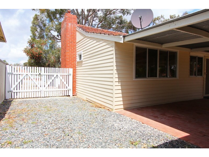 27 Reen Street, St James WA 6102