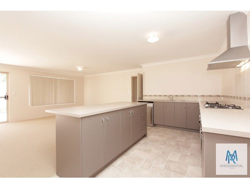 12a Northumberland Road, Forrestfield WA 6058