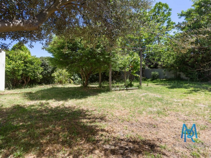 20 Bourke Street, Kensington WA 6151