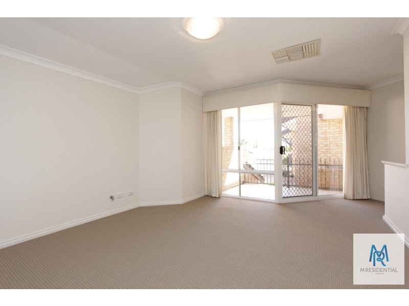 4/4 Gladstone Avenue, South Perth WA 6151