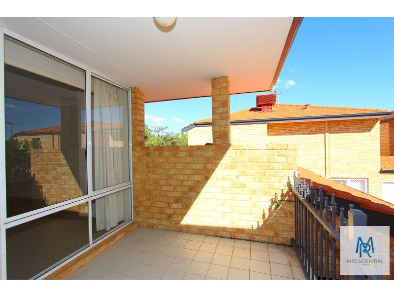 4/4 Gladstone Avenue, South Perth WA 6151