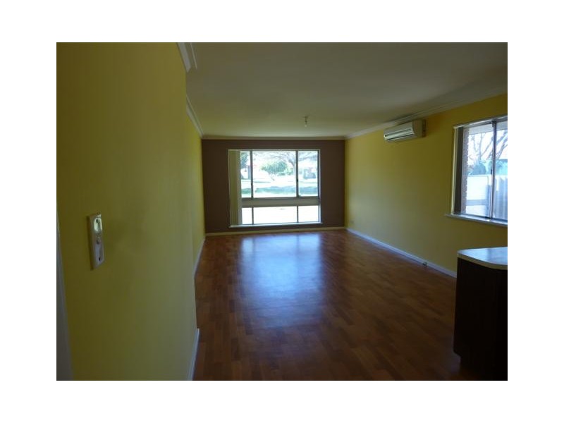 14a Jenark Way, Kewdale WA 6105