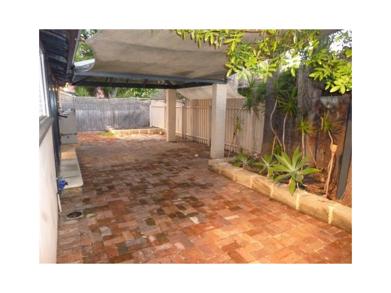 73 Henning Crescent, Manning WA 6152