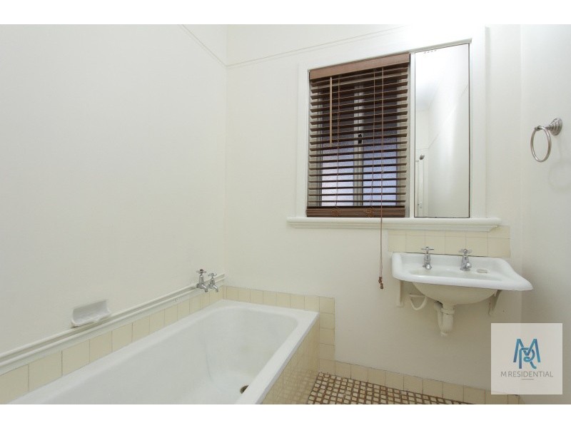 61 Birdwood Avenue, Como WA 6152