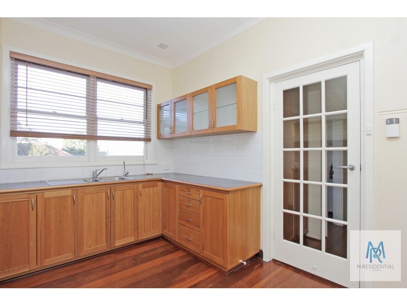 61 Birdwood Avenue, Como WA 6152