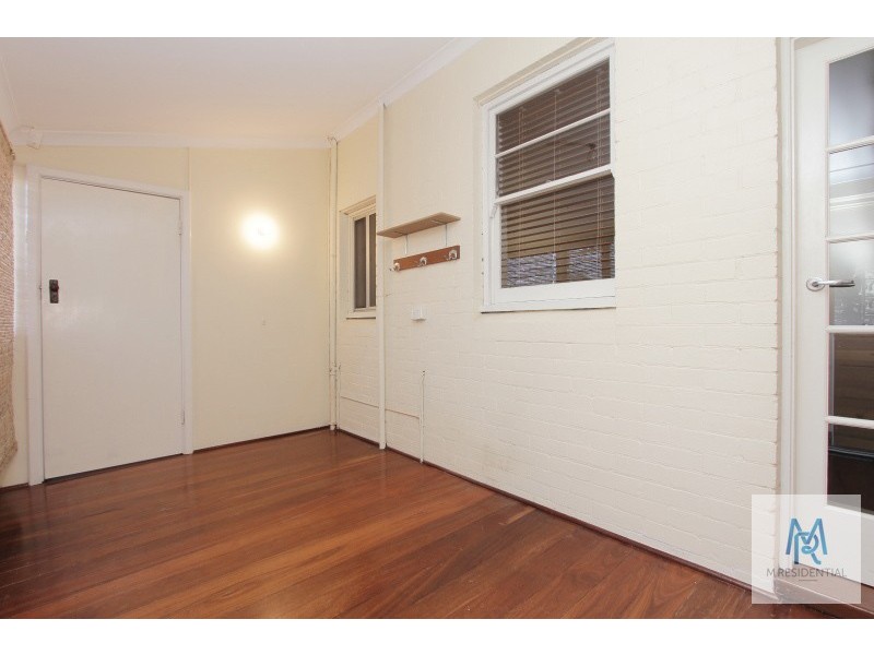 61 Birdwood Avenue, Como WA 6152