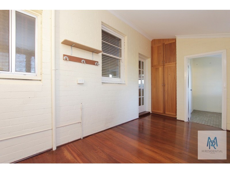 61 Birdwood Avenue, Como WA 6152