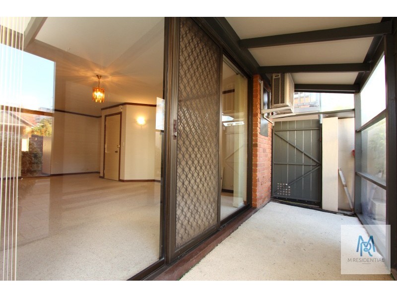 1/3 Darley Street, South Perth WA 6151