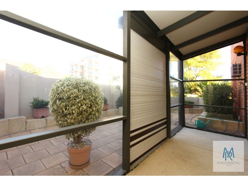 1/3 Darley Street, South Perth WA 6151