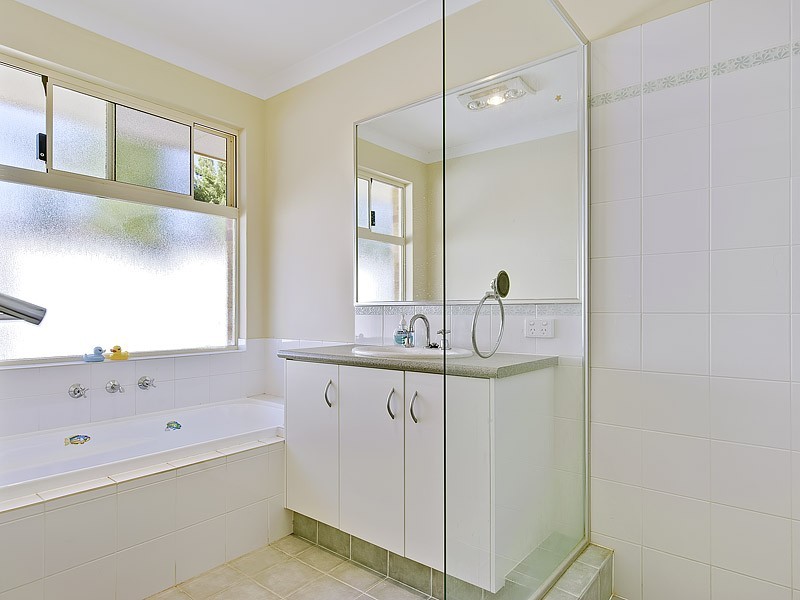 64 Bradshaw Crescent, Manning WA 6152