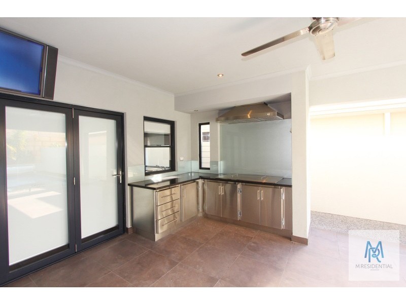 41 Heirisson Way, North Coogee WA 6163