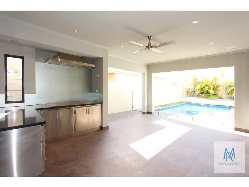 41 Heirisson Way, North Coogee WA 6163