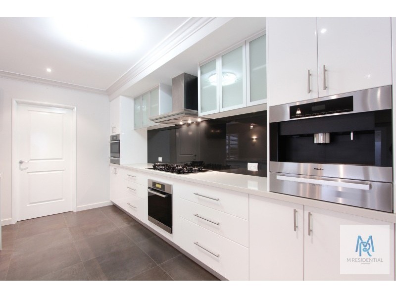 41 Heirisson Way, North Coogee WA 6163