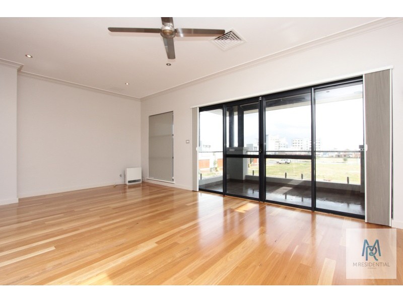 41 Heirisson Way, North Coogee WA 6163