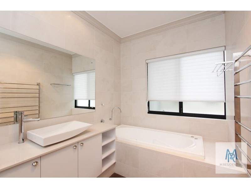 41 Heirisson Way, North Coogee WA 6163