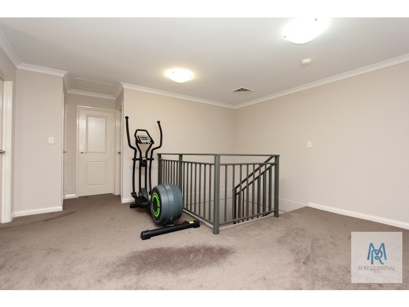 13 Omagh Grove, Waterford WA 6152