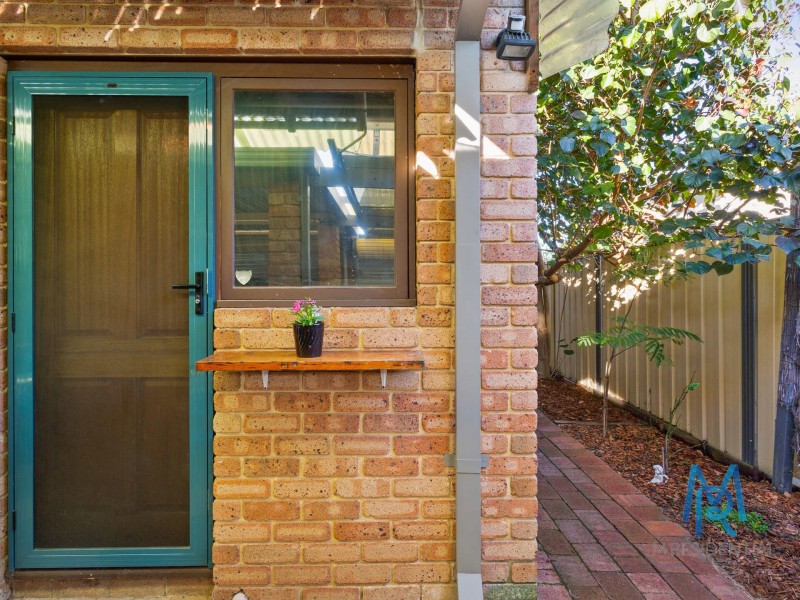 4/35 Park Street, Como WA 6152