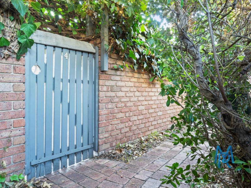 4/35 Park Street, Como WA 6152