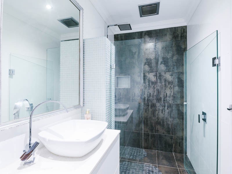 5 Rose Place, Wilson WA 6107