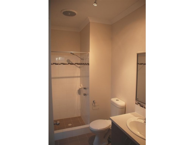 1/82-84 Queen Street, Bentley WA 6102