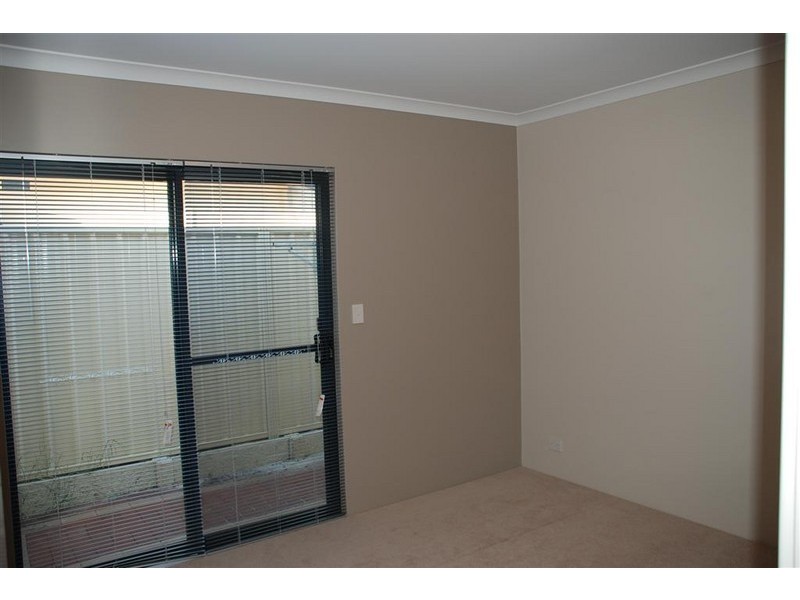 1/82-84 Queen Street, Bentley WA 6102