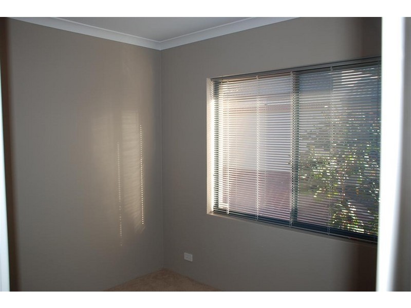 1/82-84 Queen Street, Bentley WA 6102