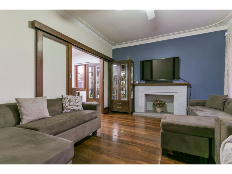 17 Marriot Street, Cannington WA 6107