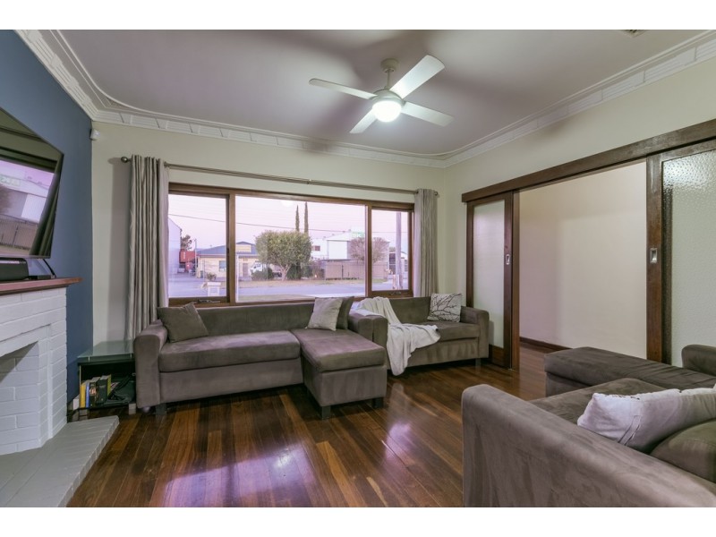 17 Marriot Street, Cannington WA 6107