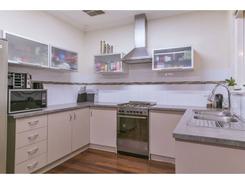 17 Marriot Street, Cannington WA 6107