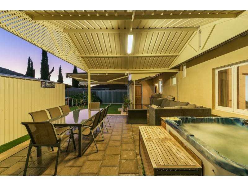 17 Marriot Street, Cannington WA 6107