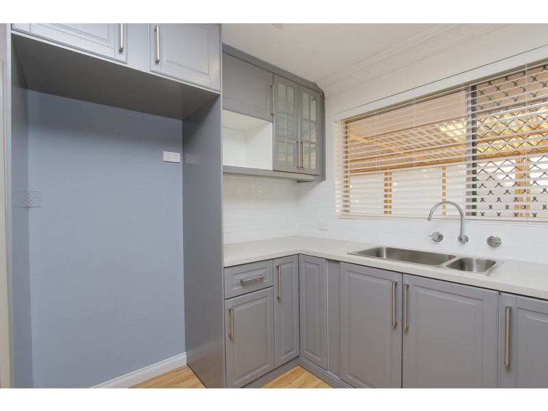 12 Eves Place, Cannington WA 6107