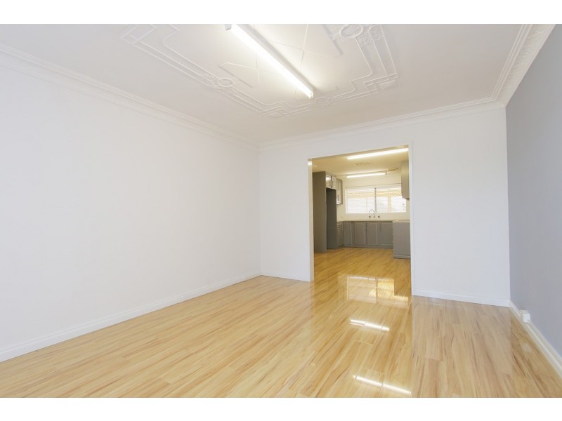 12 Eves Place, Cannington WA 6107