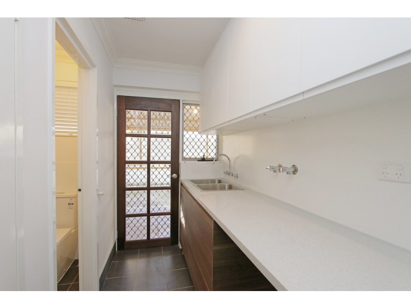 12 Eves Place, Cannington WA 6107