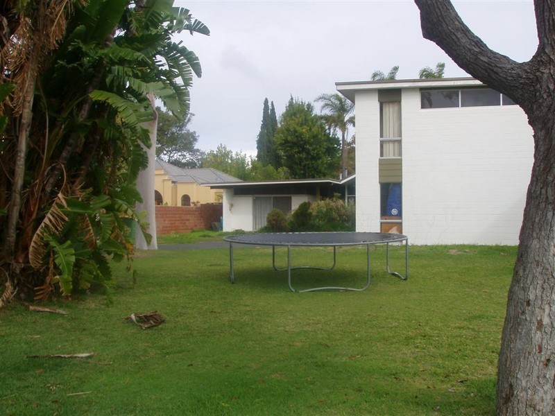 78 Stoneham Rd, Attadale WA 6156