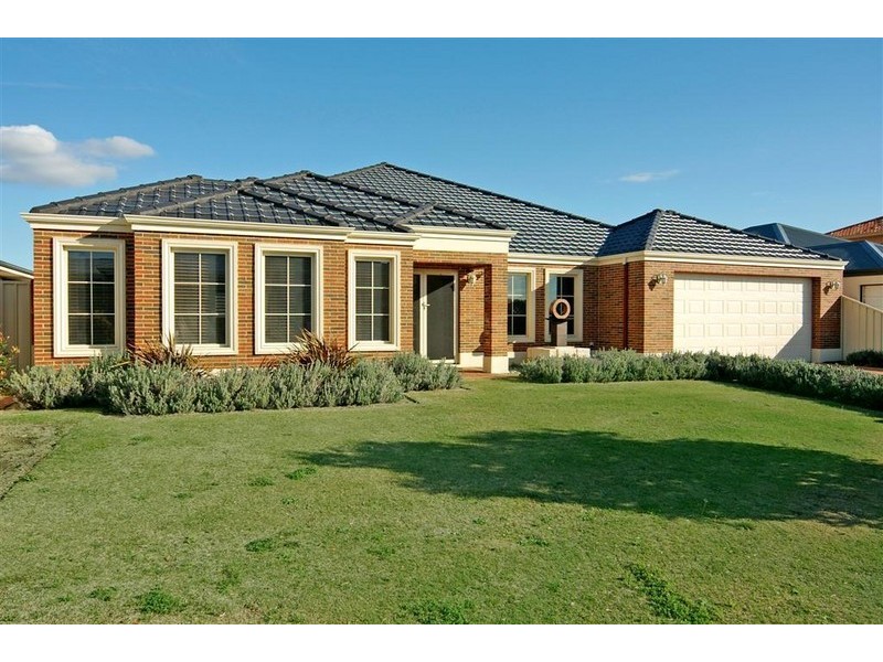 33 Lord Hobart Drive, Madora Bay WA 6210