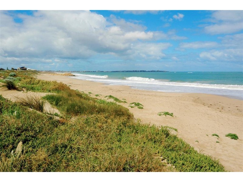 33 Lord Hobart Drive, Madora Bay WA 6210