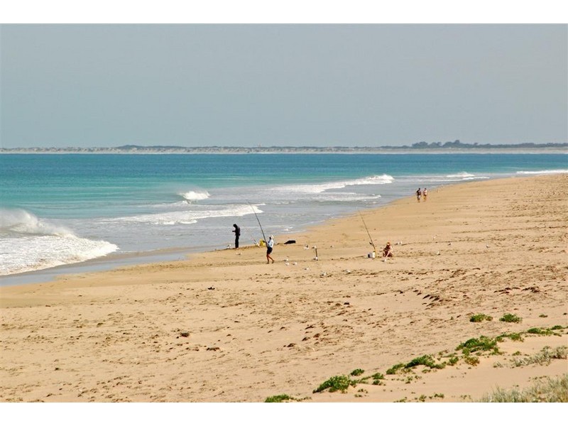 33 Lord Hobart Drive, Madora Bay WA 6210