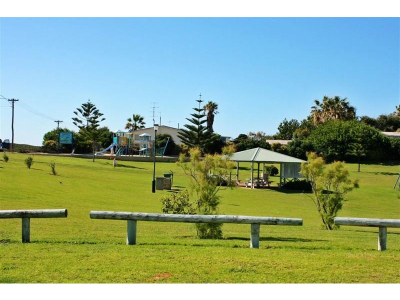 28 Edwards Street, Seabird WA 6042