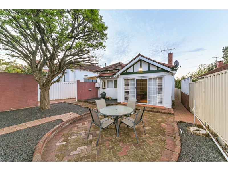 174 Hensman Street, Kensington WA 6151